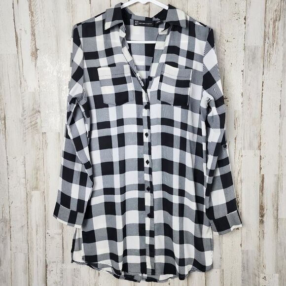 New York & Company Plaid Button Down Shirt Black and White Size Small - Picture 1 of 10
